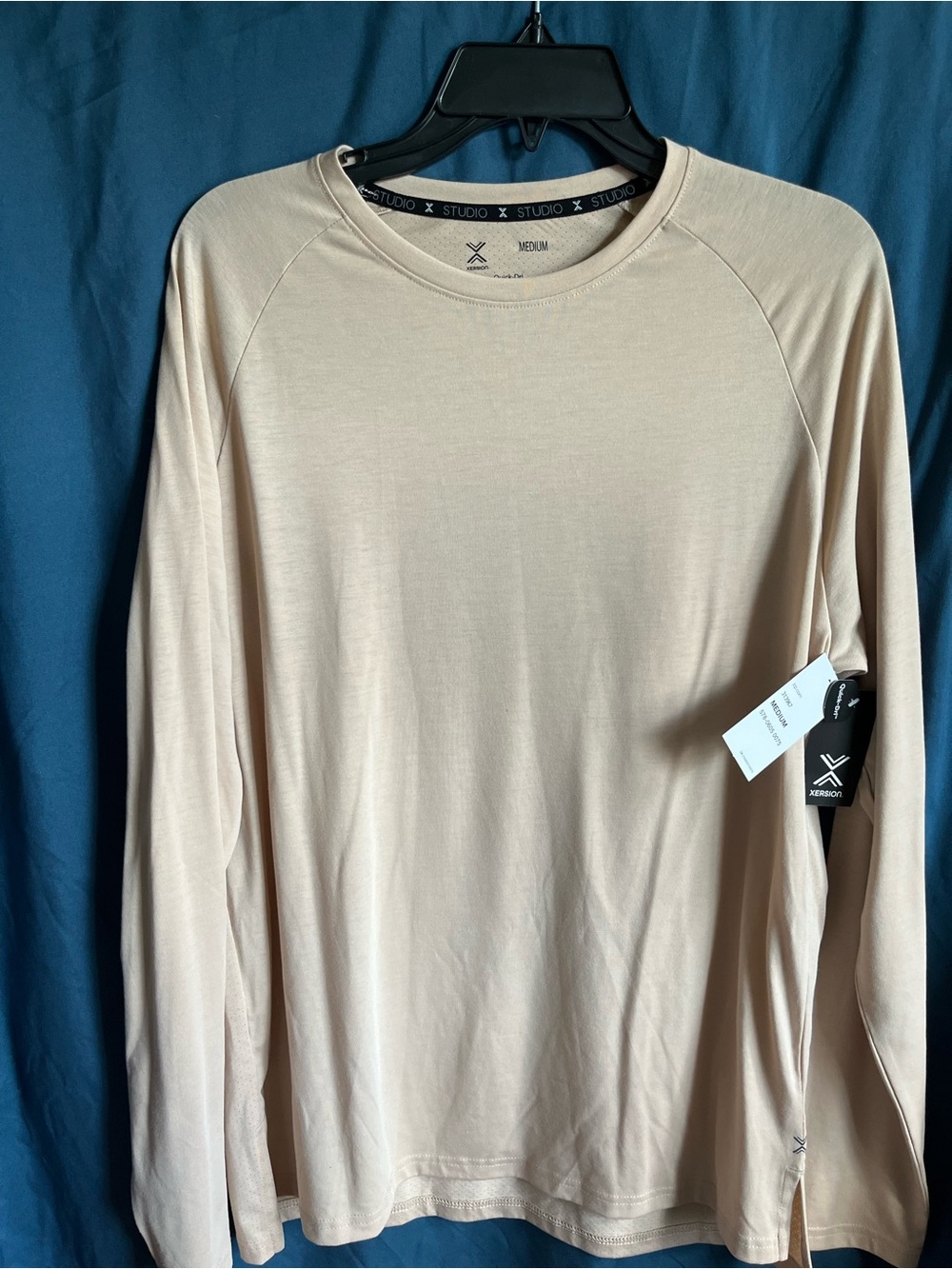 Xersion Men’s Long-Sleeve  Quick Dry Crewneck Shirt - Light Beige